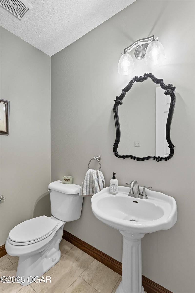 4948 Deer Run Loop, Carthage, MO 64836