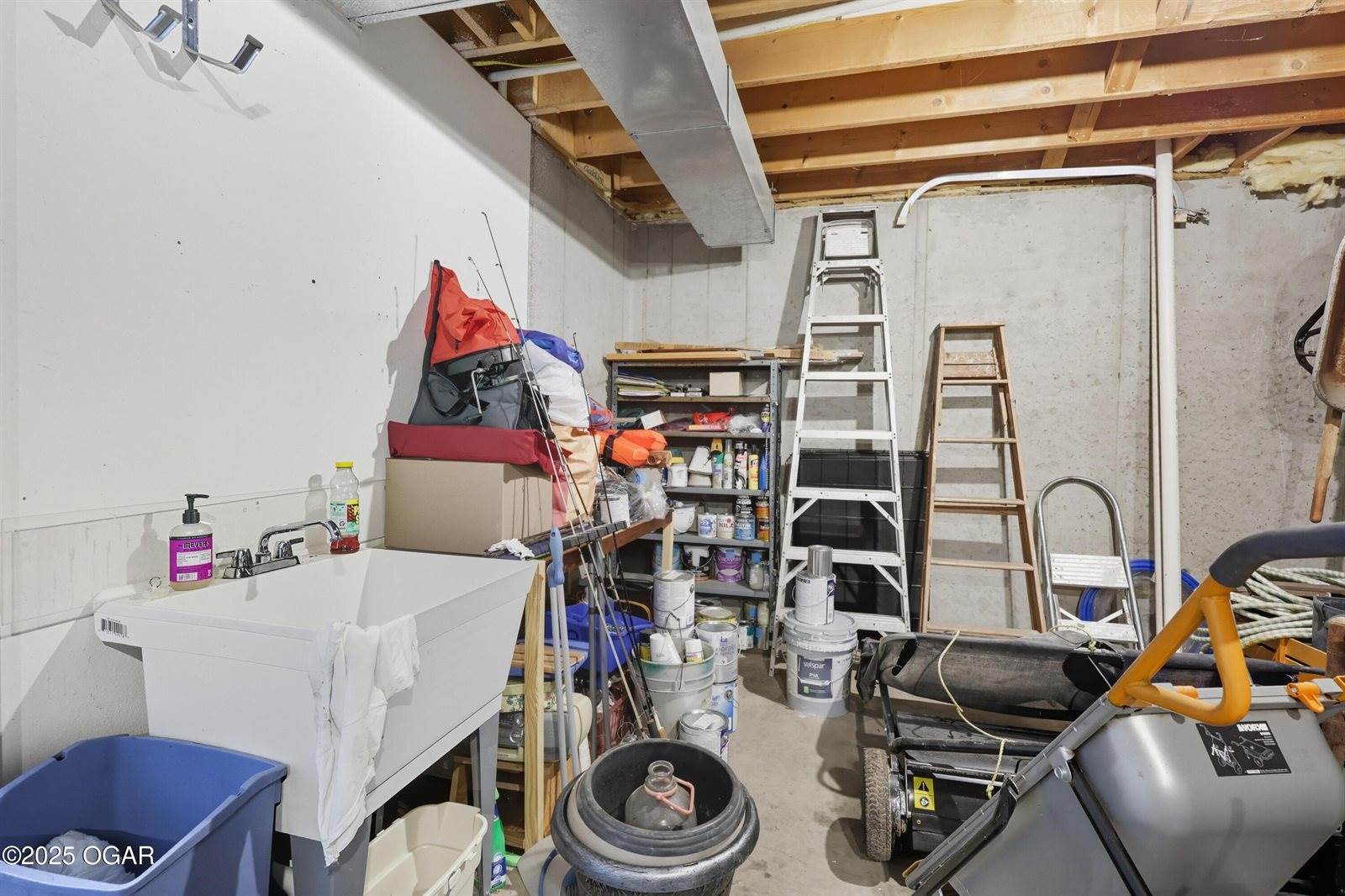 4948 Deer Run Loop, Carthage, MO 64836