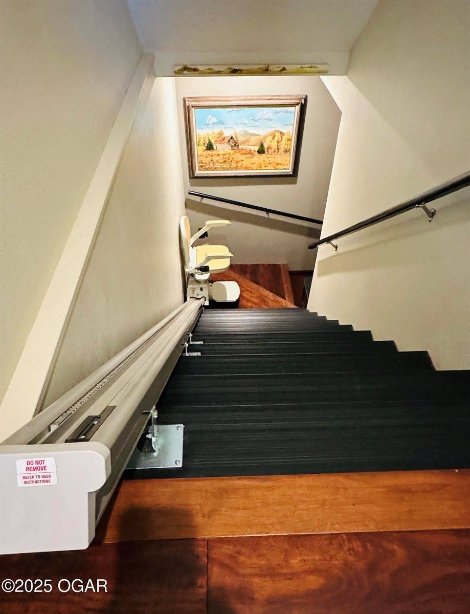 4948 Deer Run Loop, Carthage, MO 64836