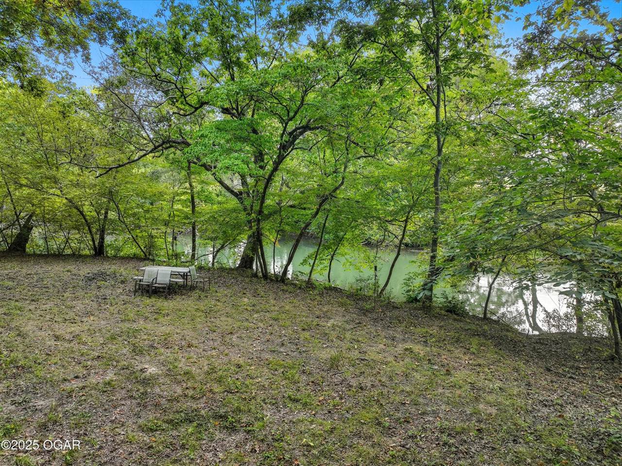 4948 Deer Run Loop, Carthage, MO 64836