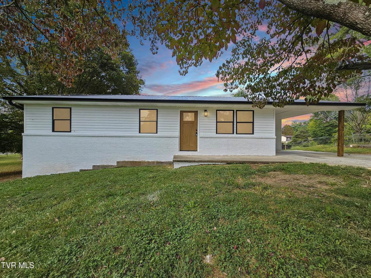 309 Western Heights Drive, Rogersville, TN 37857