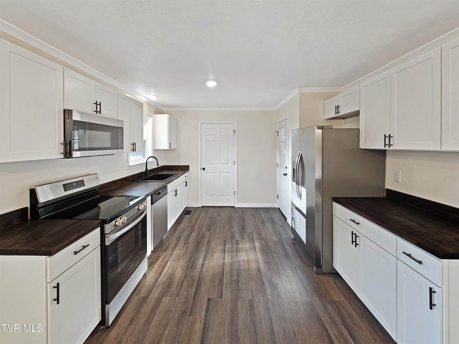 309 Western Heights Drive, Rogersville, TN 37857