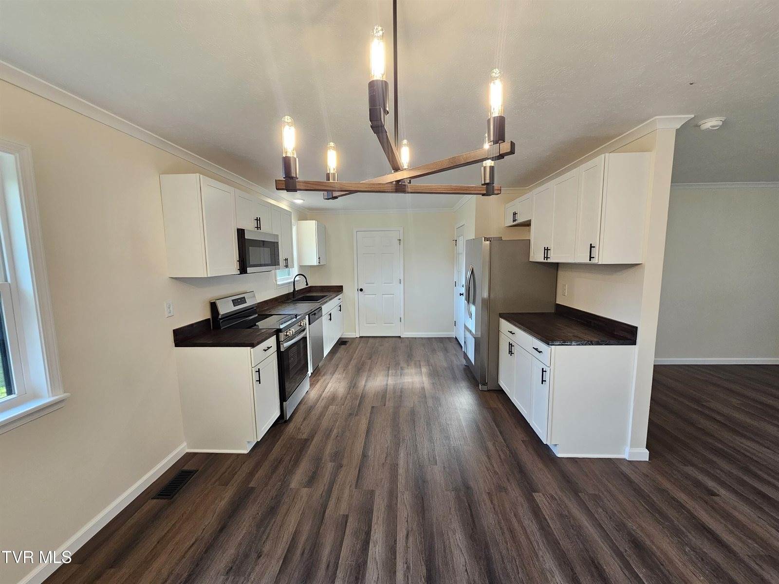 309 Western Heights Drive, Rogersville, TN 37857