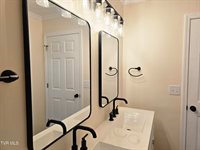 309 Western Heights Drive, Rogersville, TN 37857