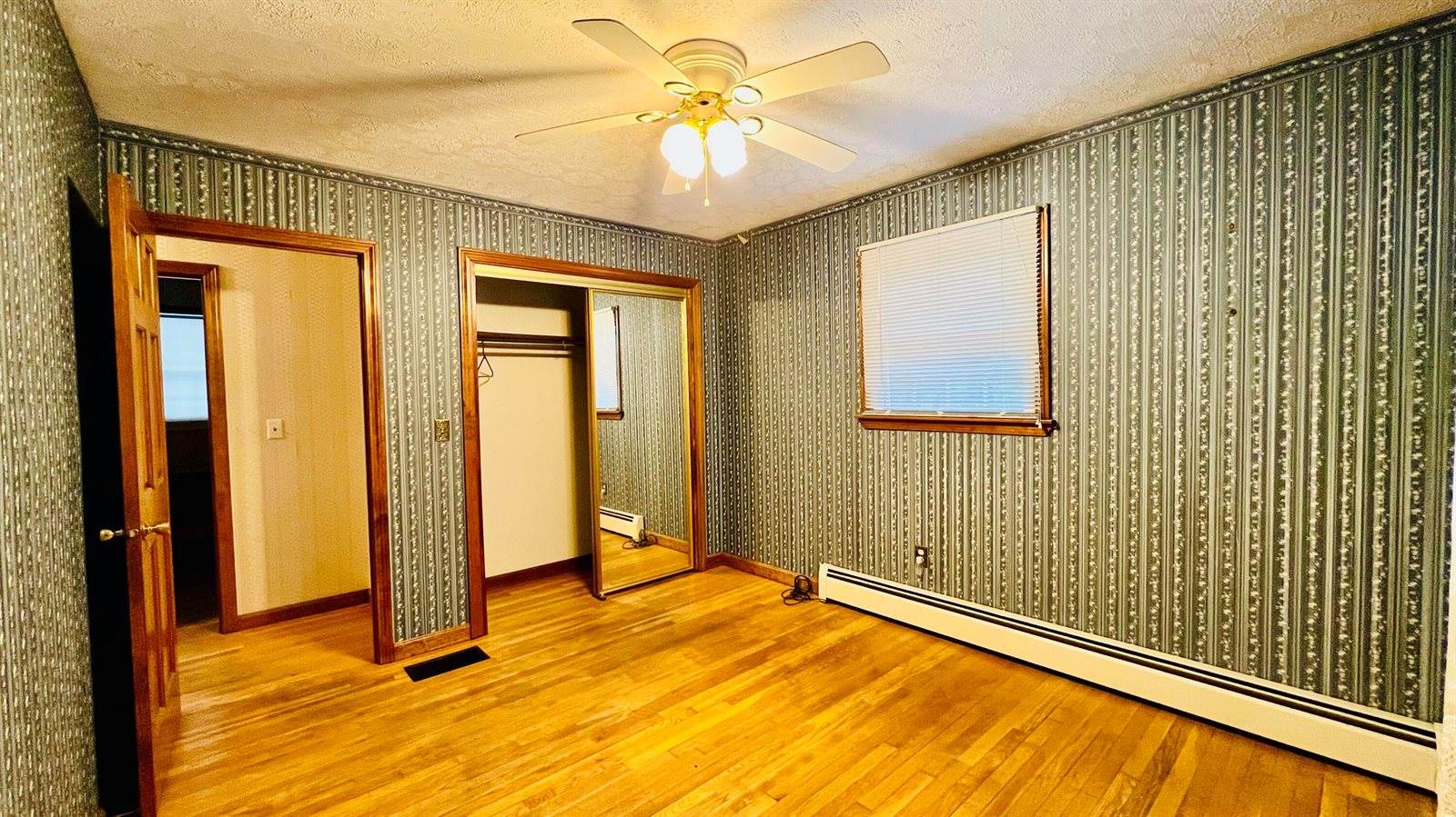 713 Mcgrath Pond Road, Belgrade, ME 04917