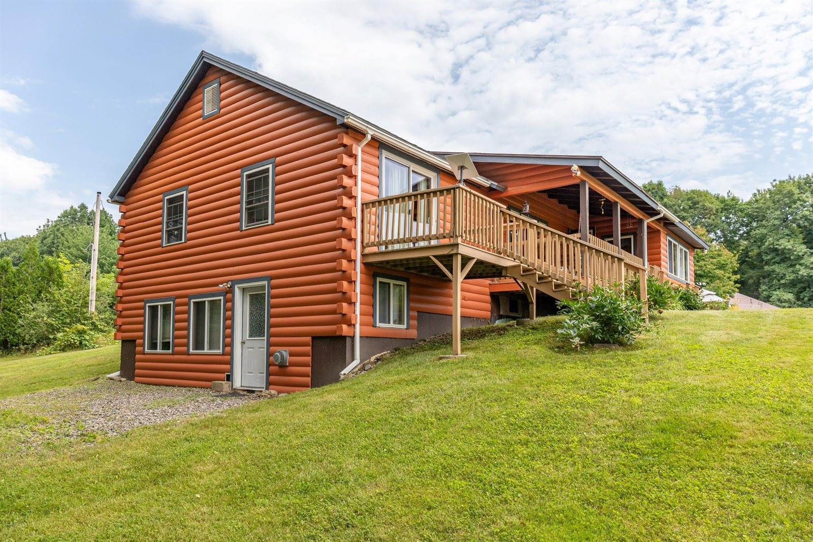 271 Bobcat Road, Clifton, ME 04428