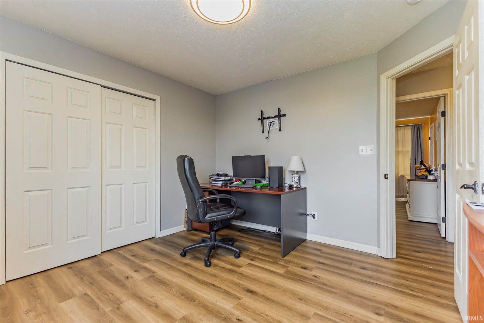 17 N 1200 W Road, Parker City, IN 47368