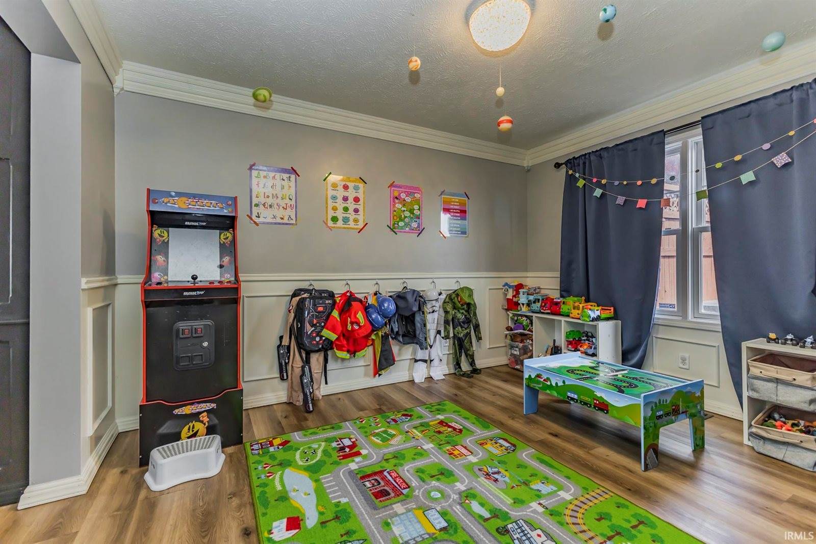 17 N 1200 W Road, Parker City, IN 47368