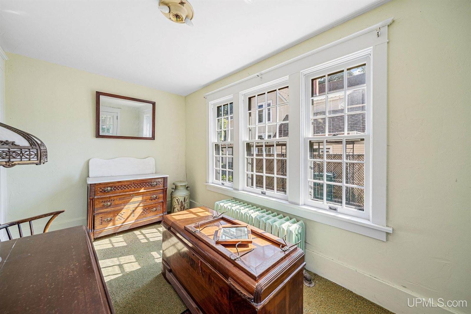 400 E Hewitt Avenue, Marquette, MI 49855