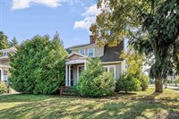 400 E Hewitt Avenue, Marquette, MI 49855