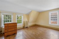 400 E Hewitt Avenue, Marquette, MI 49855