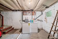 400 E Hewitt Avenue, Marquette, MI 49855