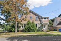 400 E Hewitt Avenue, Marquette, MI 49855