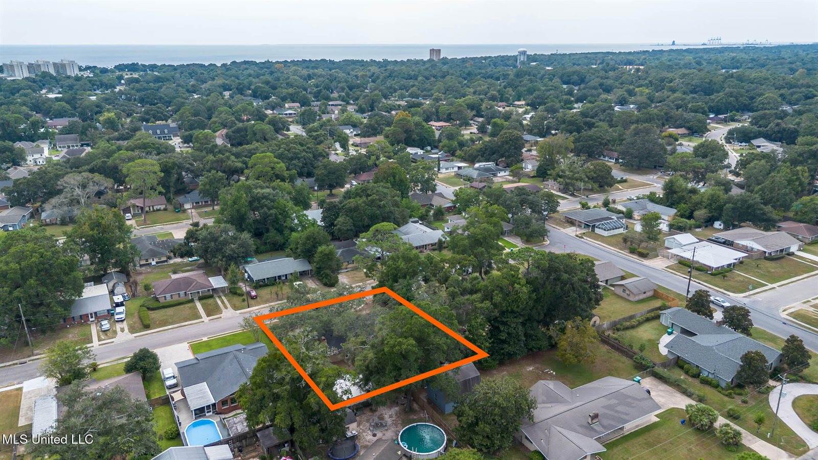 2305 Middlecoff Drive, Gulfport, MS 39507