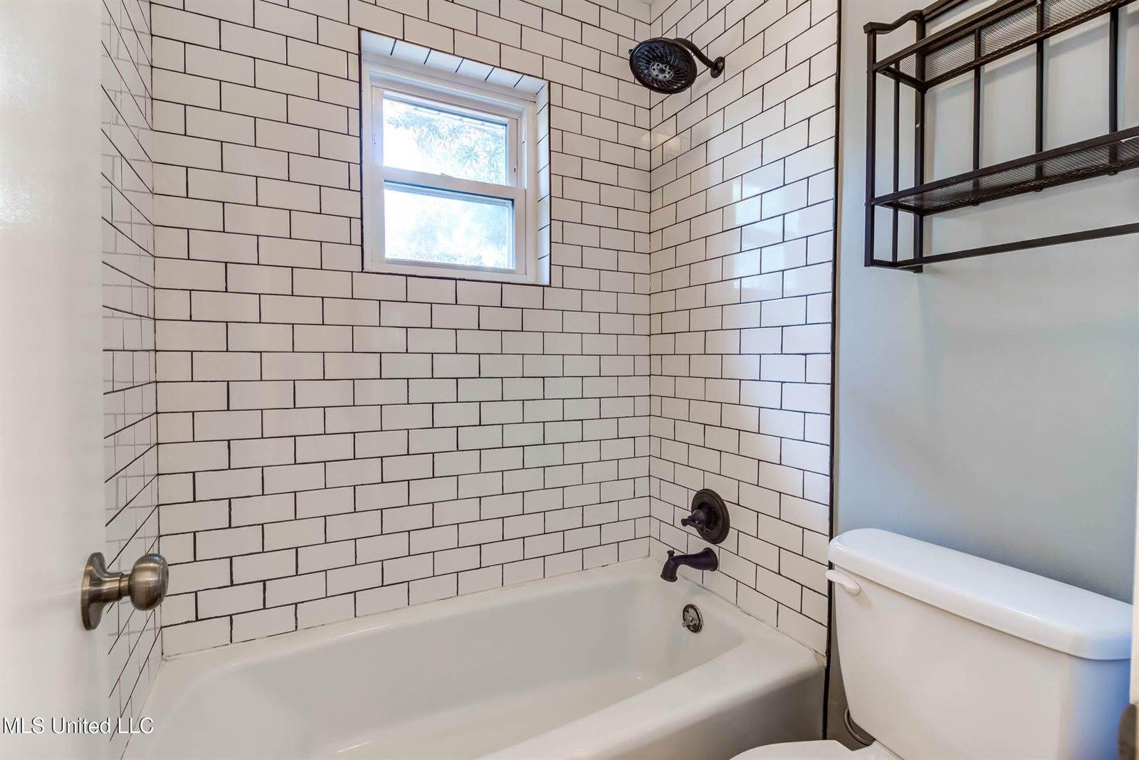 2305 Middlecoff Drive, Gulfport, MS 39507