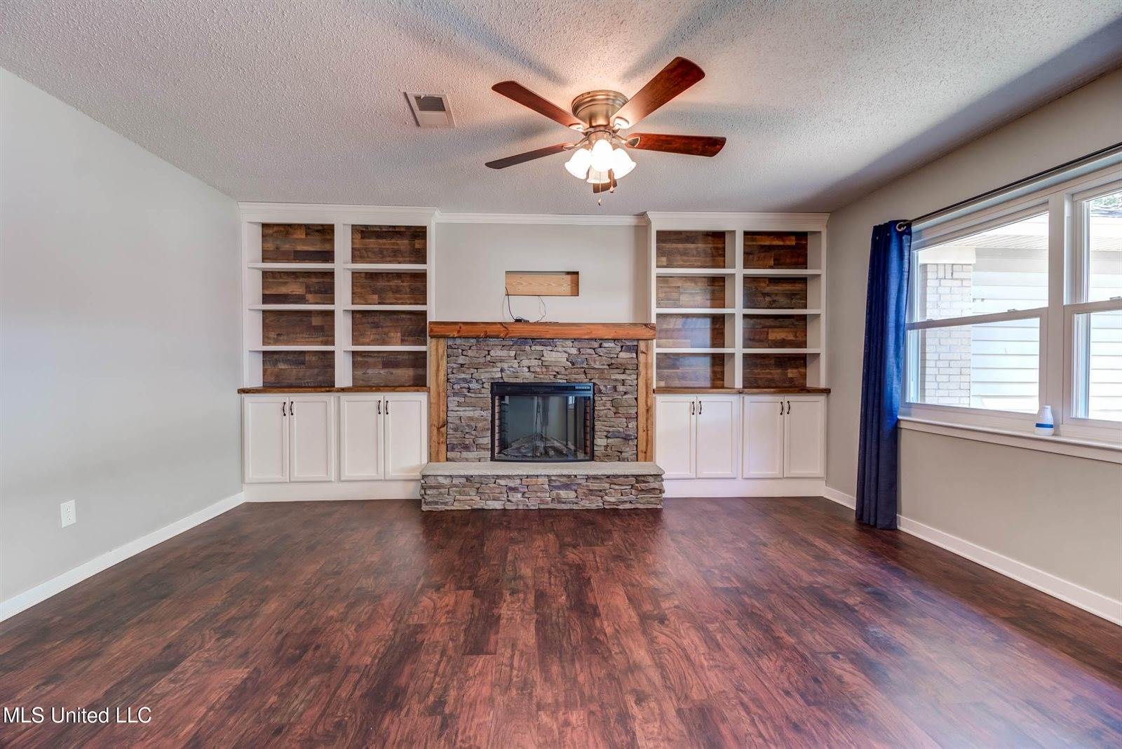 2305 Middlecoff Drive, Gulfport, MS 39507