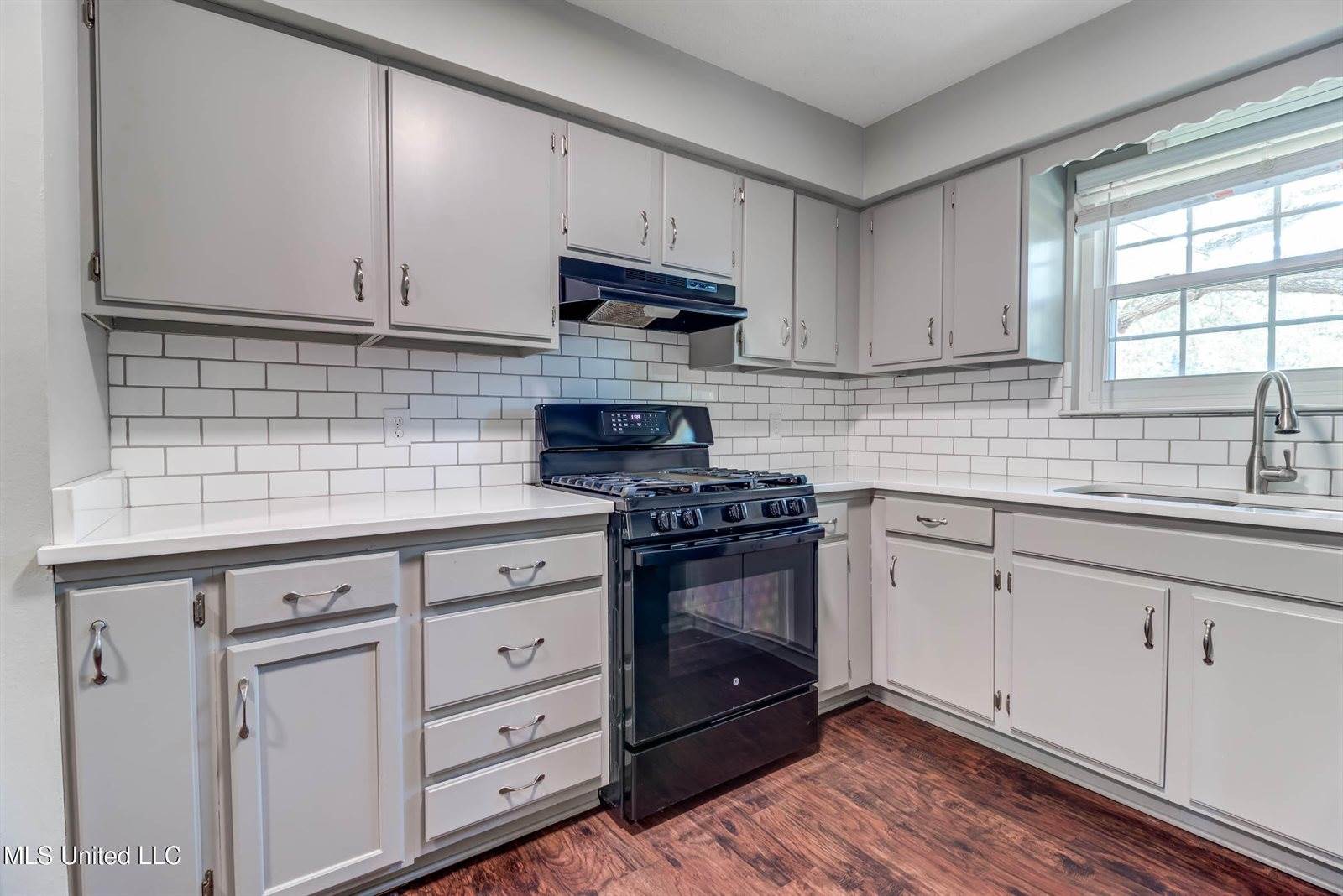 2305 Middlecoff Drive, Gulfport, MS 39507