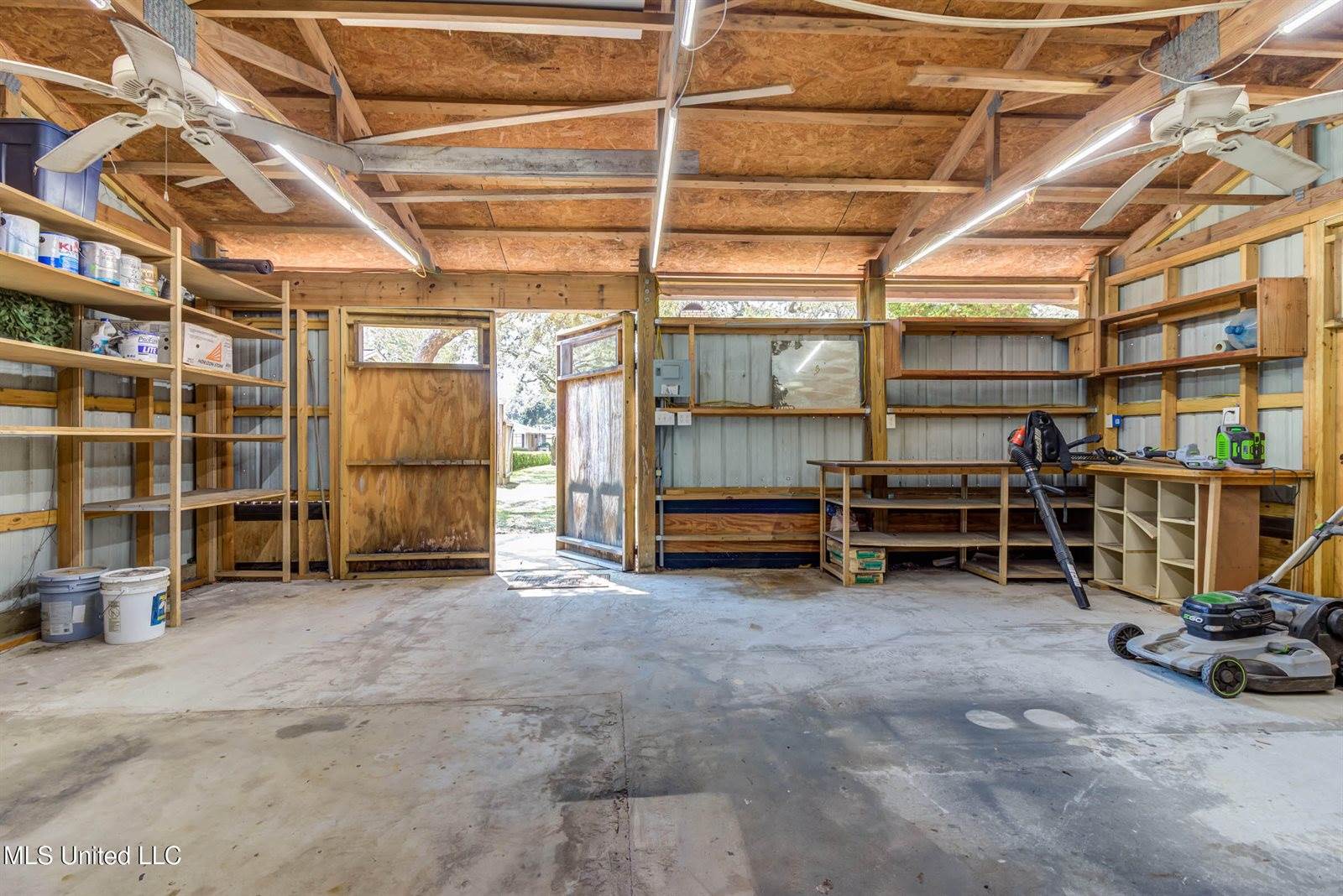 2305 Middlecoff Drive, Gulfport, MS 39507