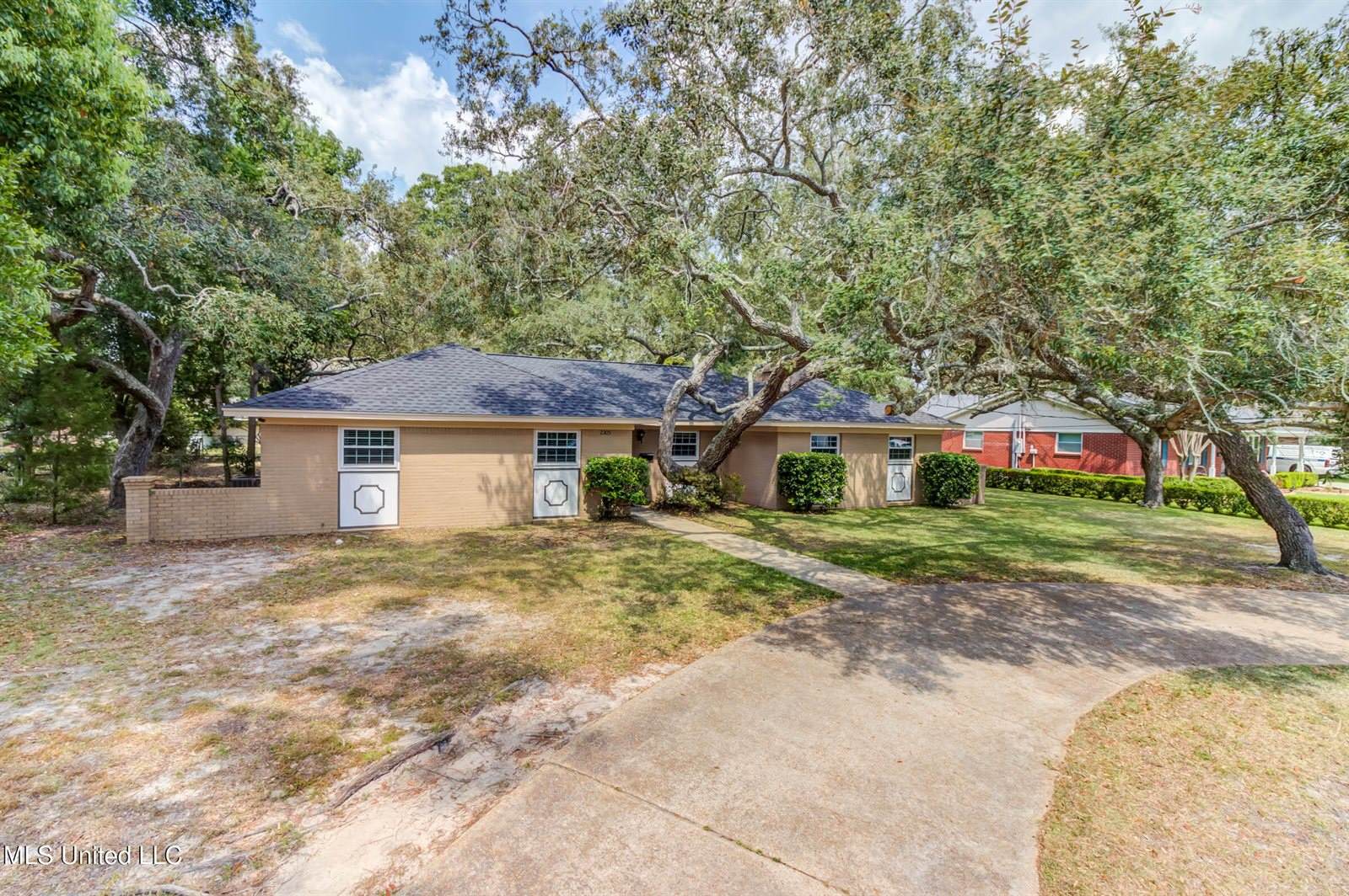 2305 Middlecoff Drive, Gulfport, MS 39507