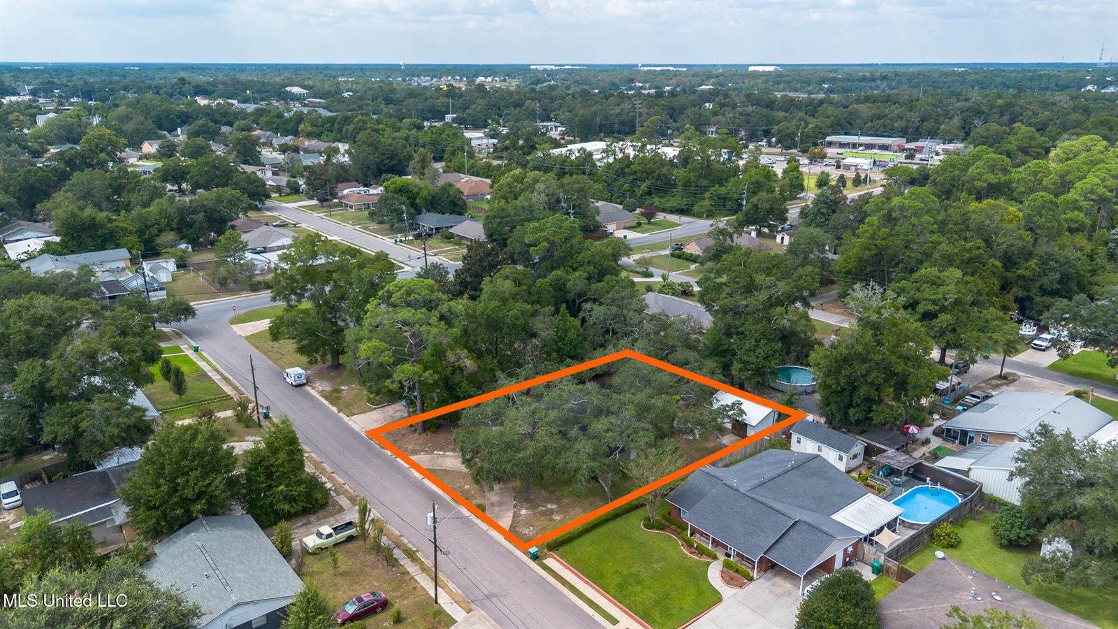 2305 Middlecoff Drive, Gulfport, MS 39507