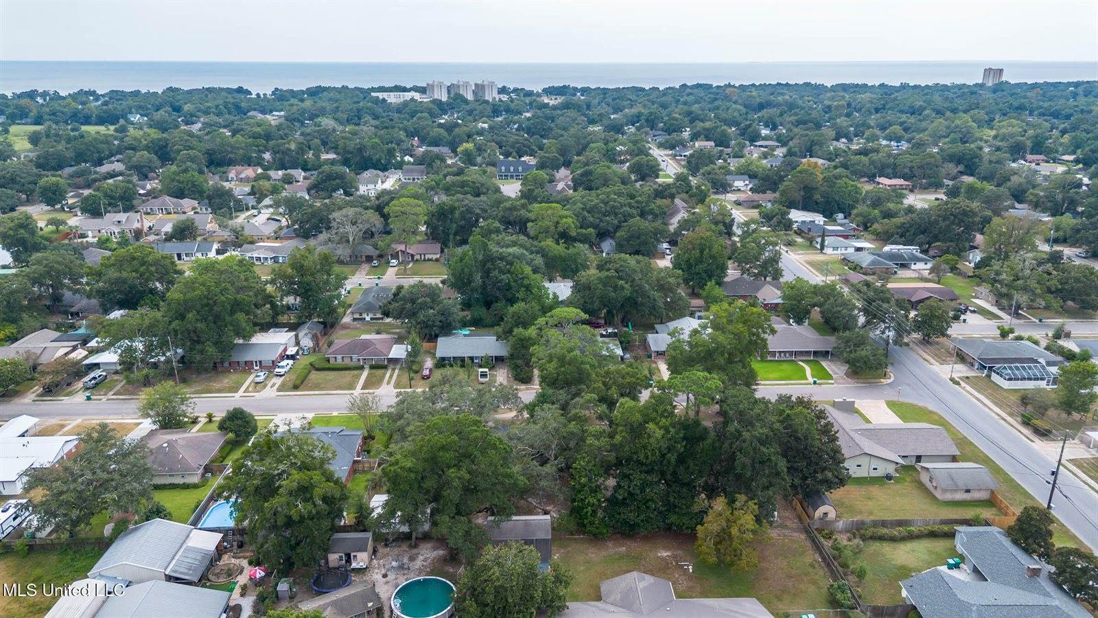 2305 Middlecoff Drive, Gulfport, MS 39507