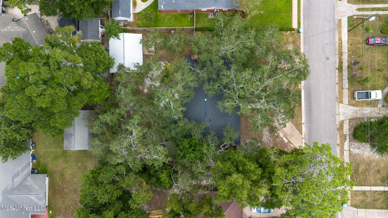 2305 Middlecoff Drive, Gulfport, MS 39507