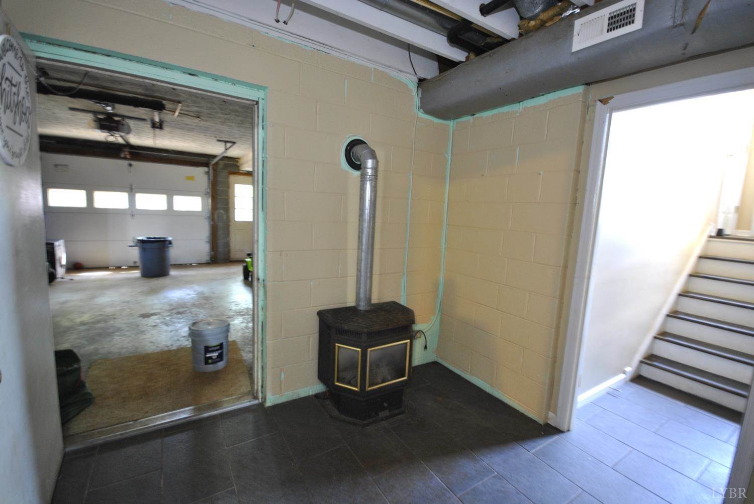 295 Foxcroft Drive, Monroe, VA 24574