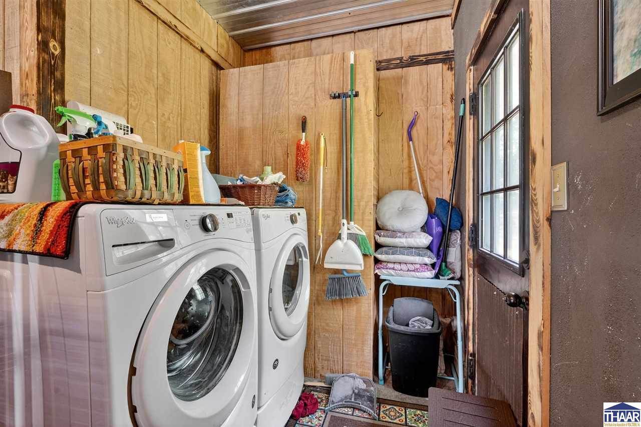 10 Rose, Marshall, IL 62441