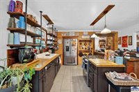 10 Rose, Marshall, IL 62441