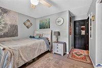 10 Rose, Marshall, IL 62441