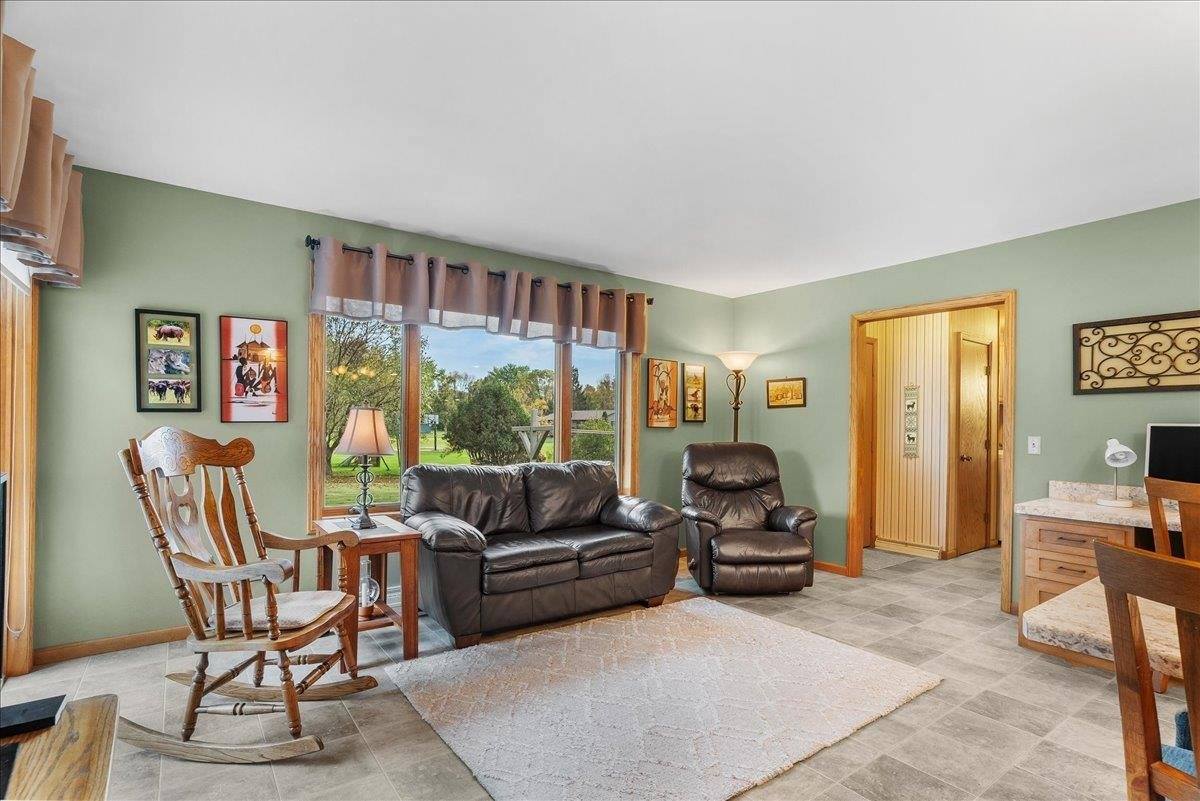 2502 E Fillmore Street, Marshfield, WI 54449