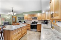 2502 E Fillmore Street, Marshfield, WI 54449