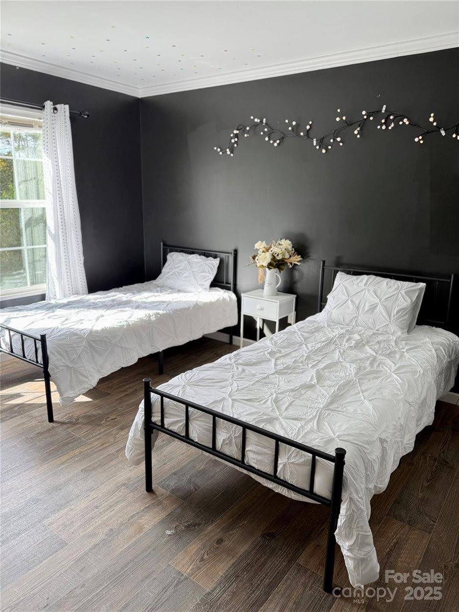 824 Dillsboro Road, Sylva, NC 28779