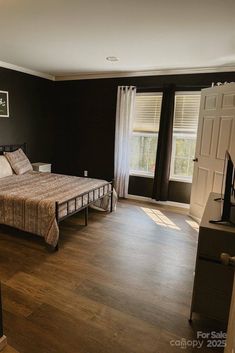 824 Dillsboro Road, Sylva, NC 28779