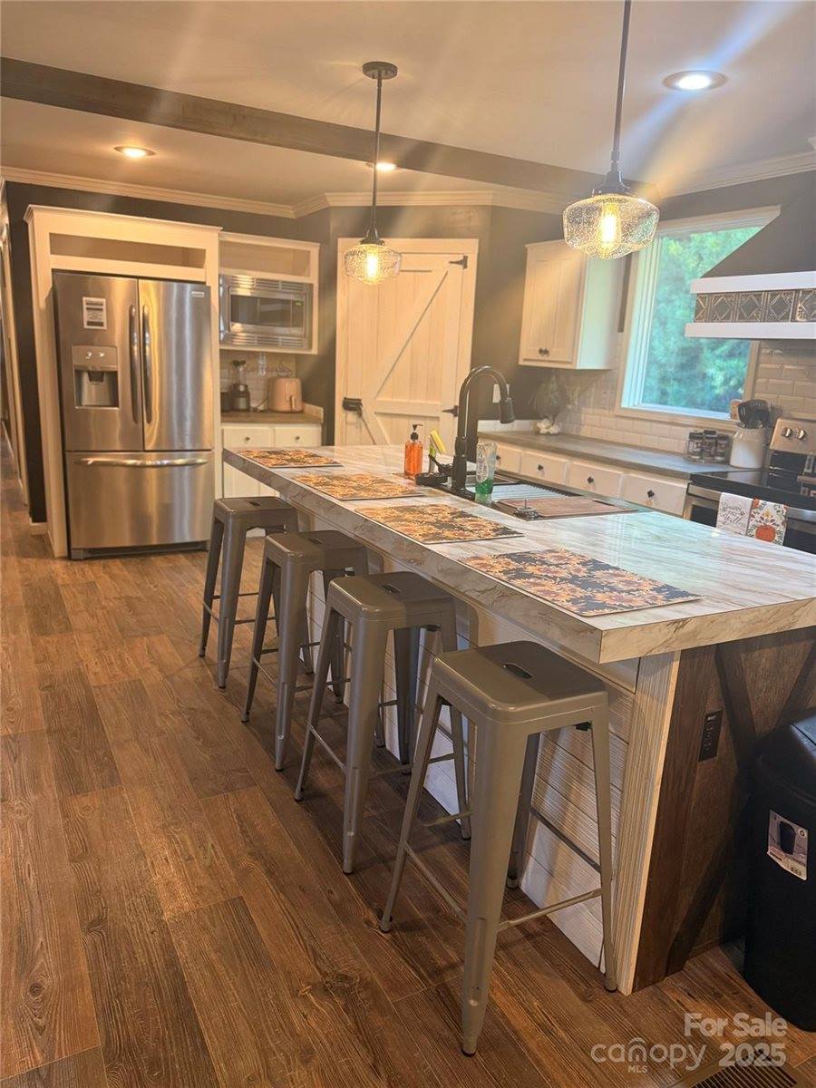 824 Dillsboro Road, Sylva, NC 28779