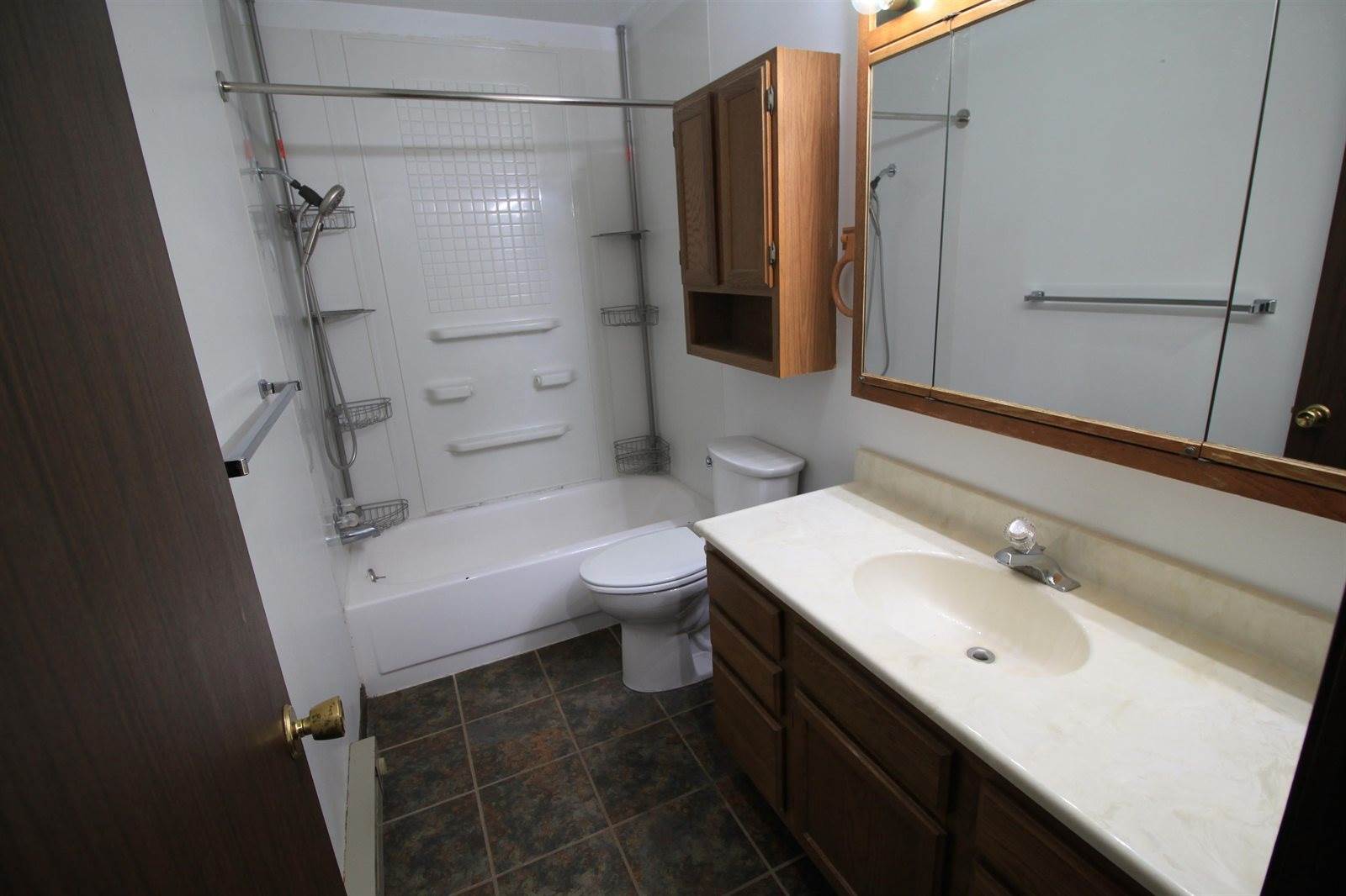 11 Westfield Circle, Minot, ND 58701