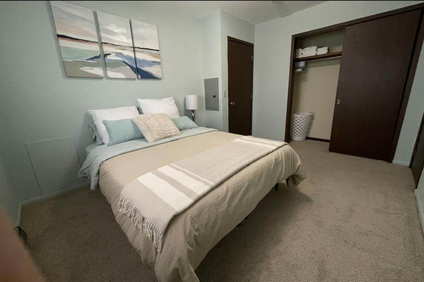 11 Westfield Circle, Minot, ND 58701