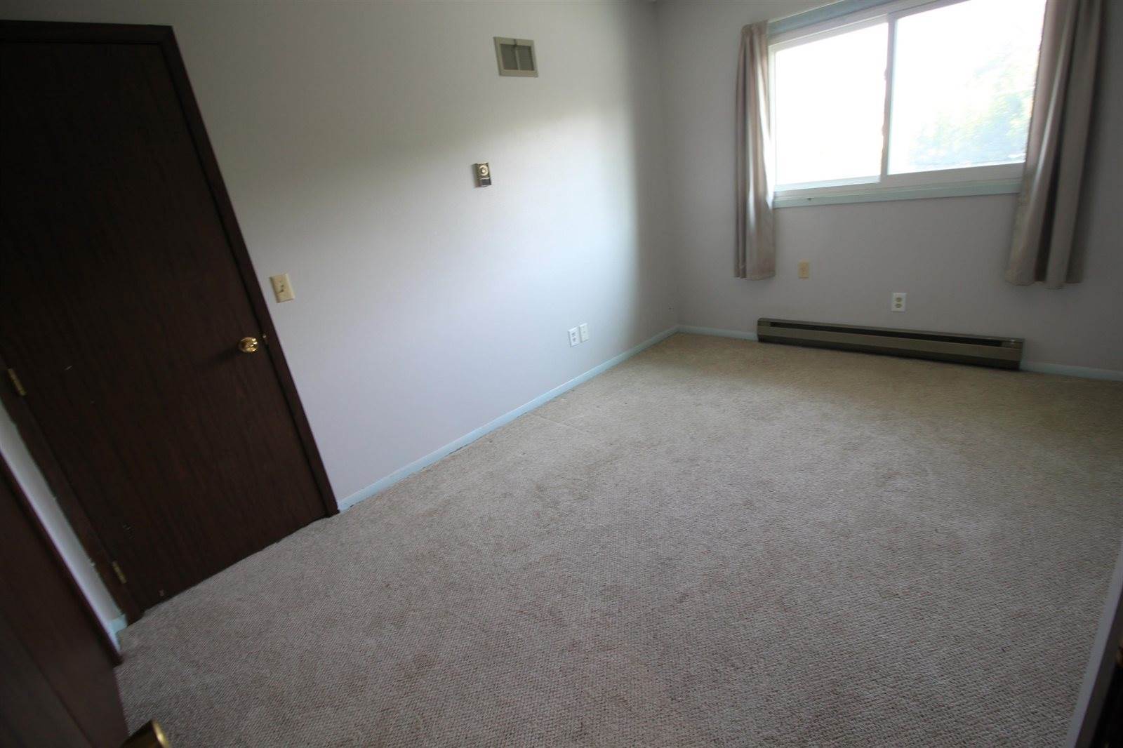 11 Westfield Circle, Minot, ND 58701