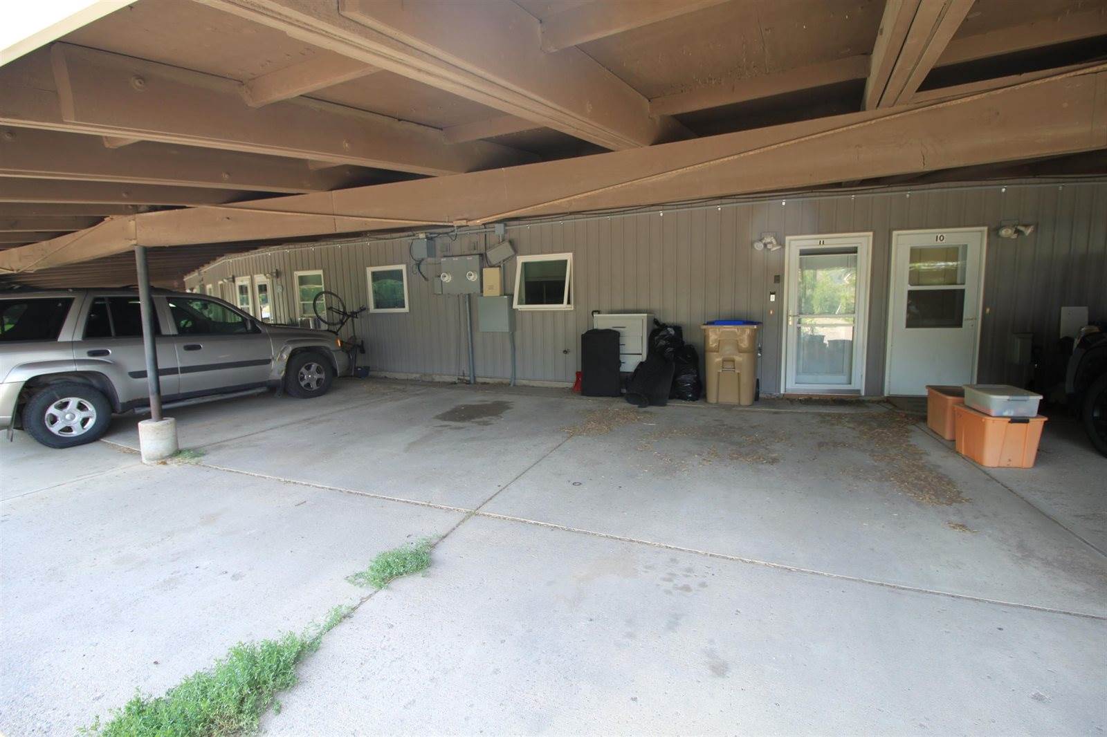 11 Westfield Circle, Minot, ND 58701