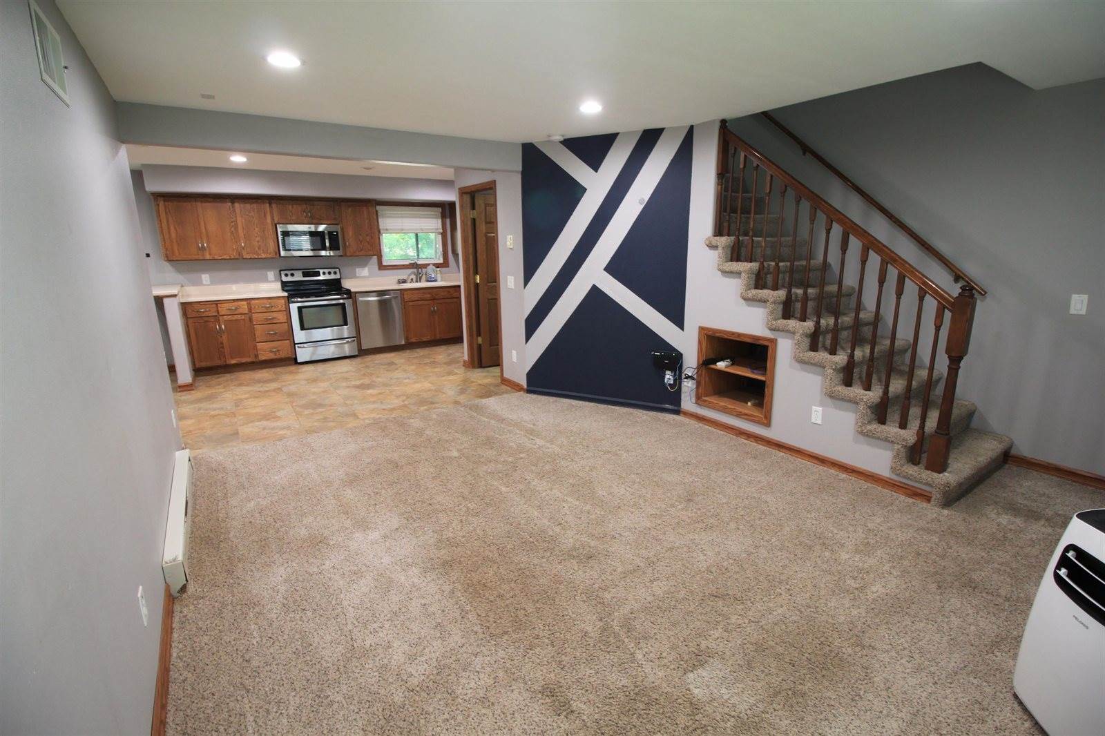 11 Westfield Circle, Minot, ND 58701