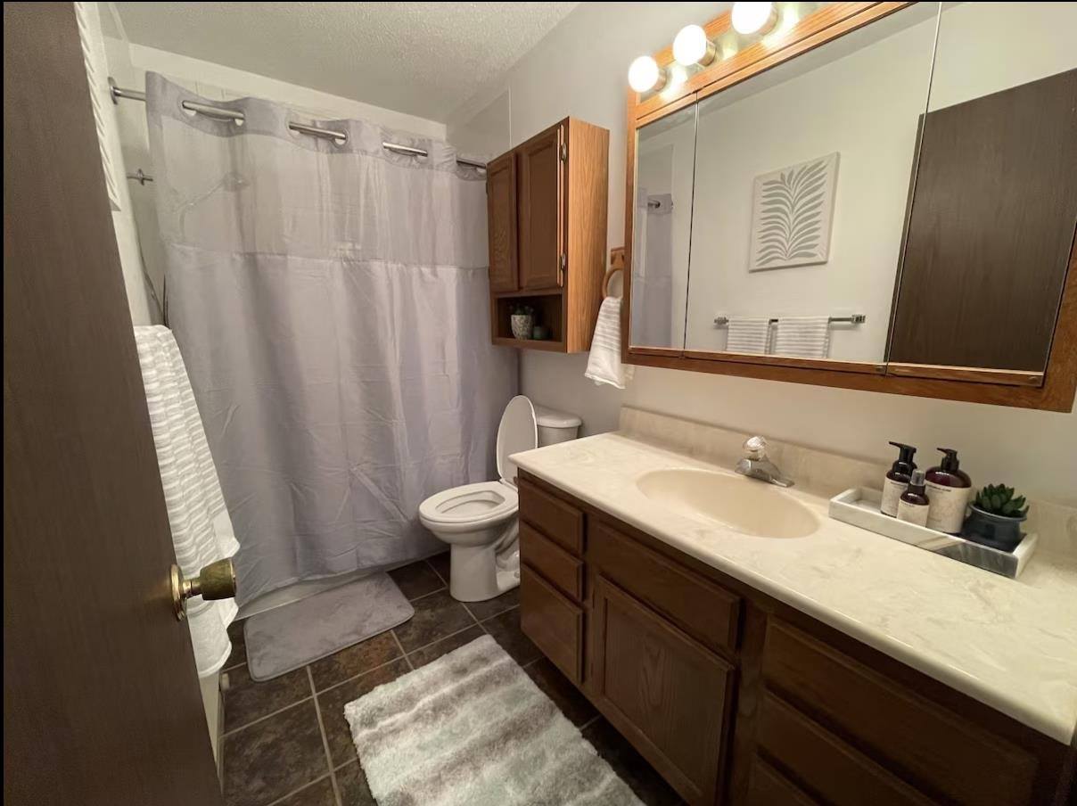 11 Westfield Circle, Minot, ND 58701