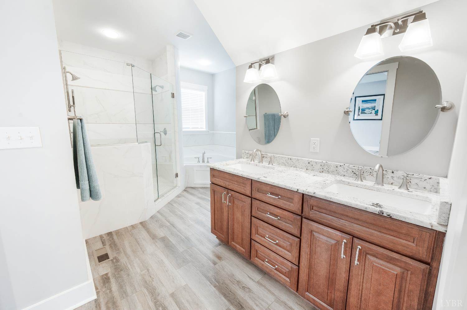 1420 West Crossing Drive, Forest, VA 24551