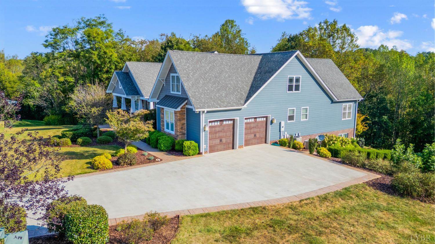 1420 West Crossing Drive, Forest, VA 24551