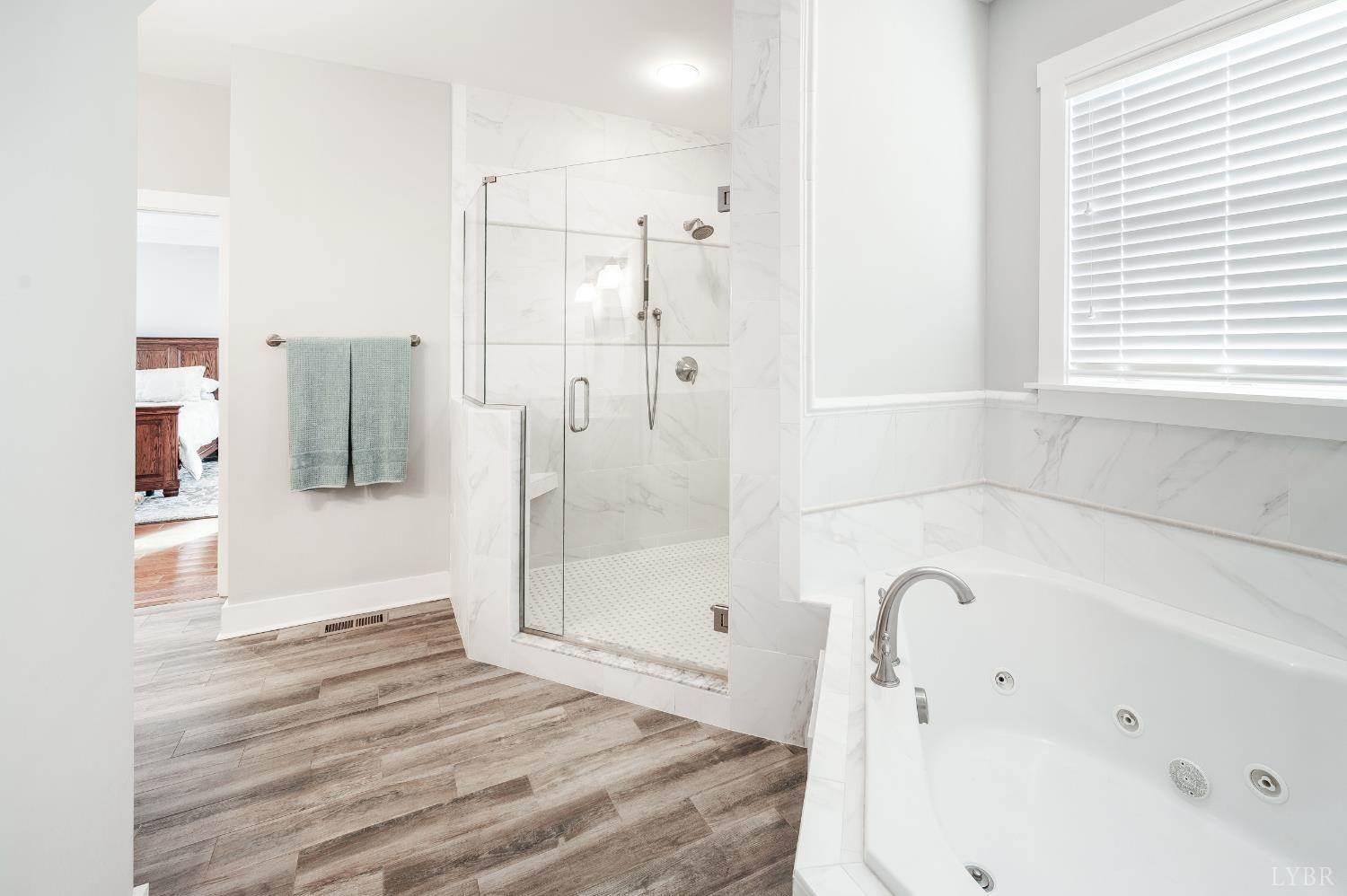 1420 West Crossing Drive, Forest, VA 24551