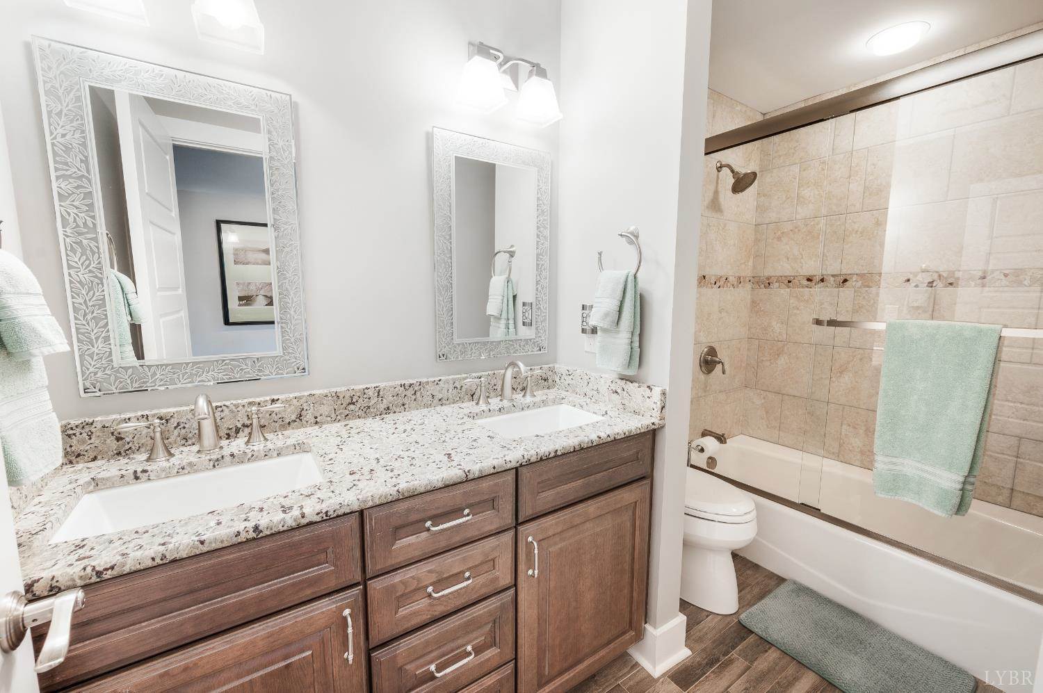 1420 West Crossing Drive, Forest, VA 24551