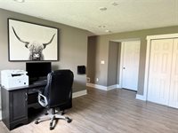 800 36th Street SW, Bondurant, IA 50035