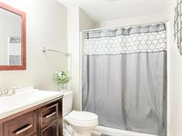 800 36th Street SW, Bondurant, IA 50035