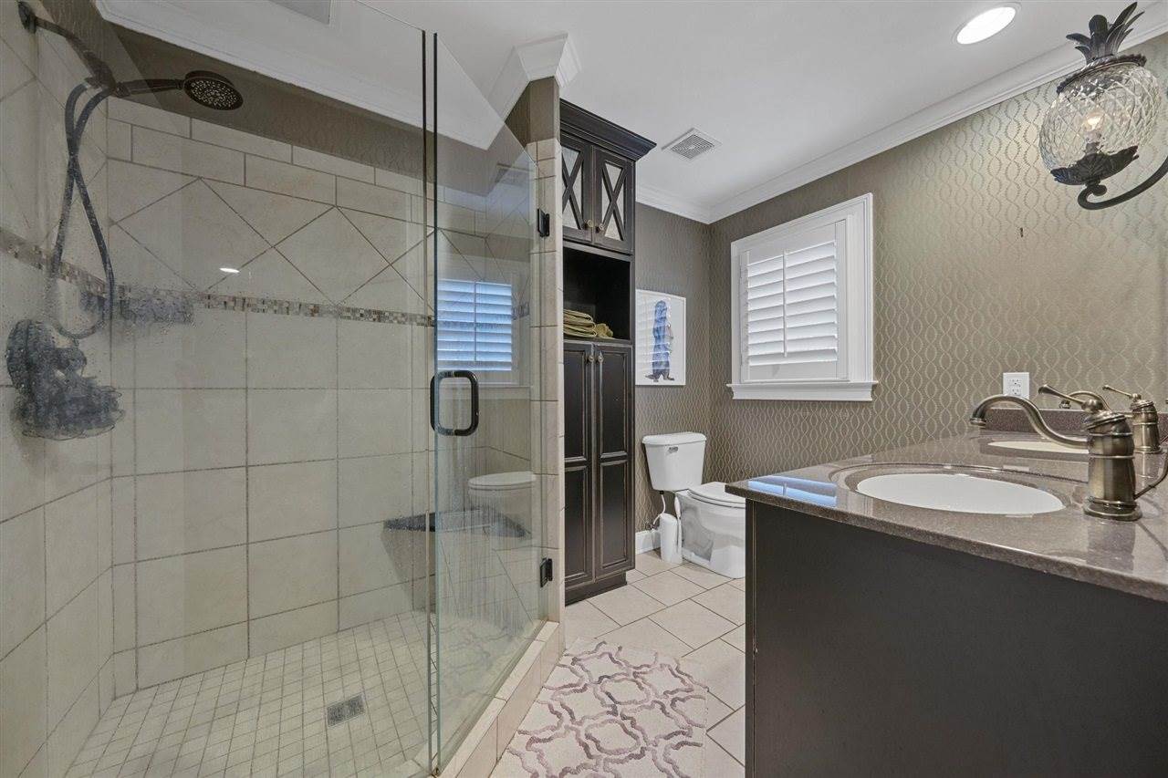 702 Wedgewood Circle, Bowling Green, KY 42103