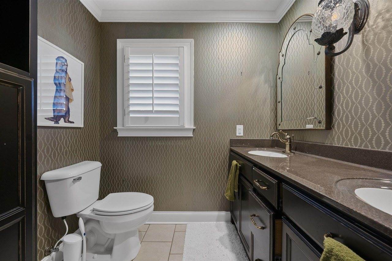 702 Wedgewood Circle, Bowling Green, KY 42103