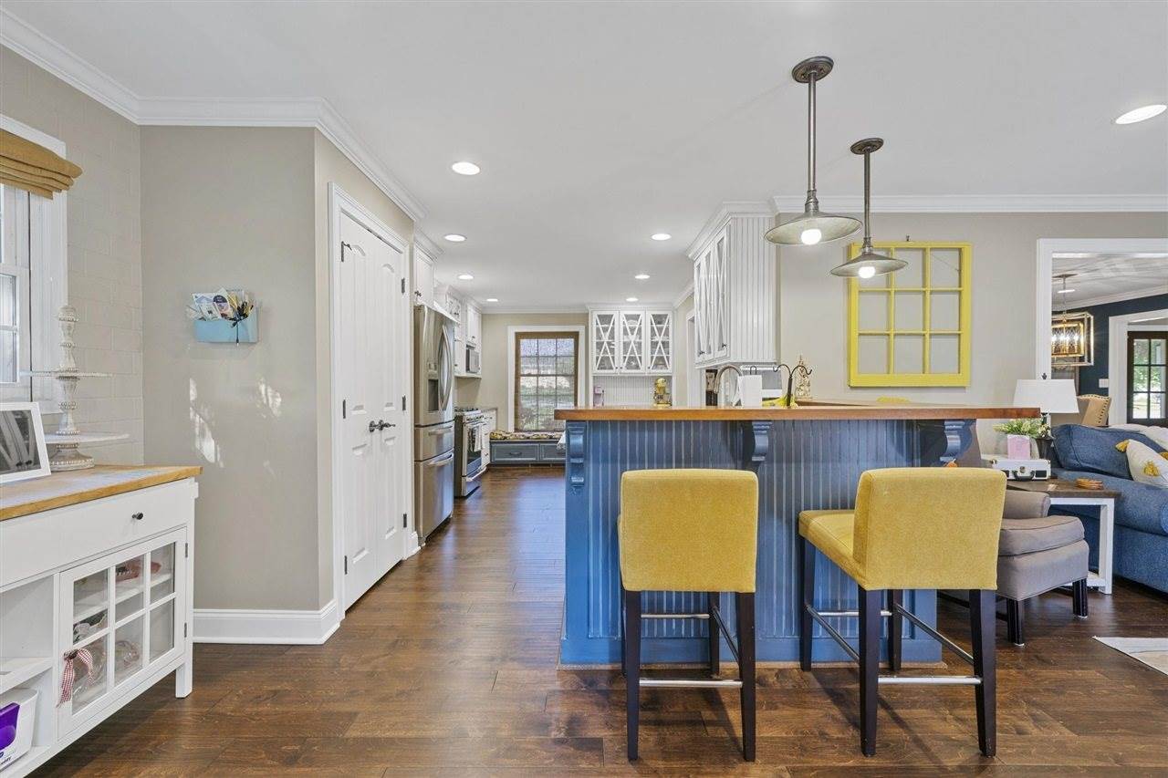 702 Wedgewood Circle, Bowling Green, KY 42103